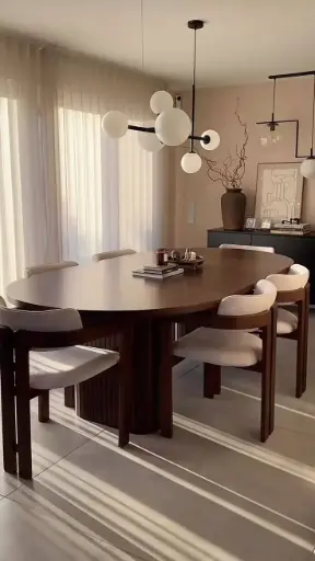 round table set